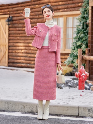 粉色小香风毛呢套装女2025秋冬新款欧货时尚显瘦高个子加厚两件套