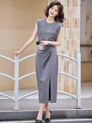 欧韩无袖气质套装女夏2025新款时尚修身职业褶皱开叉半身裙两件套