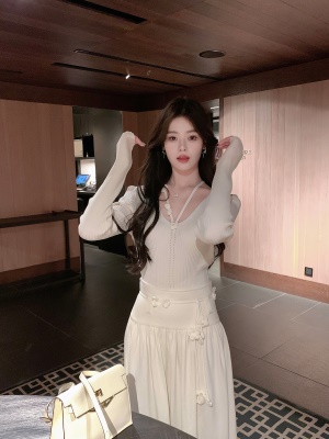 ByYou冬季新款气质白色高腰针织半身裙长款过膝毛衣裙a字包臀裙子