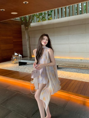 ByYou 夏季新款仙气紫色V领无袖挂脖碎花连衣裙宽松a字短裙含吊带