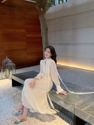 ByYou 夏季气质茶歇法式飘带温柔风米白色连衣裙长款收腰超仙女裙