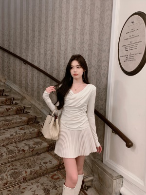 ByYou冬季新款气质白色毛呢半身裙显瘦高腰百褶裙百搭遮肉a字短裙