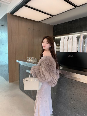 ByYou 秋冬御姐风灰色一字肩针织连衣裙中长款修身显瘦鱼尾毛衣裙