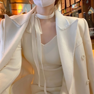 ByYou 冬季中长款v领红色针织连衣裙加厚收腰内搭打底包臀毛衣裙