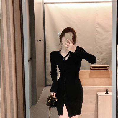 ByYou 2025春季纯欲v领白色兔绒织连衣裙收腰性感开叉内搭毛衣裙