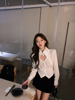 ByYou冬季新款黑色高腰丝绒半身裙女时尚百搭短裙显瘦显腿长A字裙