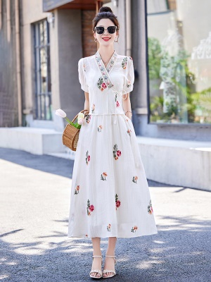 新中式民国风套装女2025夏新款时尚名媛高端V领印花半身裙两件套