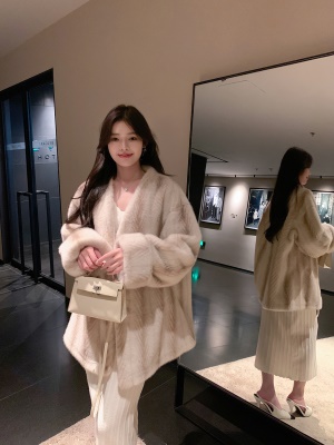 ByYou 冬季新款兔绒白色针织连衣裙中长款内搭修身过膝包臀毛衣裙