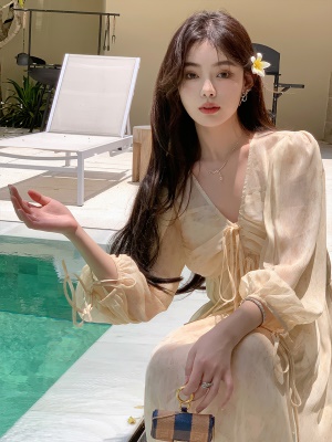 ByYou 夏季新款气质泡泡袖v领印花黄色连衣裙长款两件套 含吊带裙