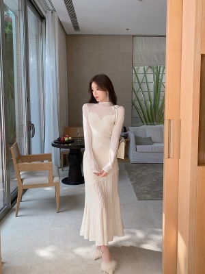 ByYou 春季修身高领羊毛白色针织连衣裙收腰中长款过膝内搭毛衣裙