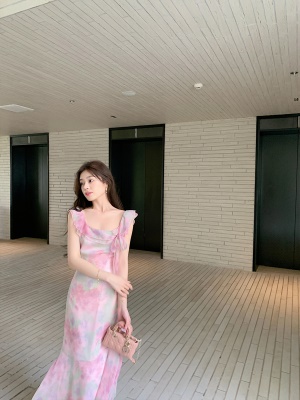 ByYou 夏季新款气质晕染粉色方领雪纺碎花连衣裙显瘦法式包臀长裙