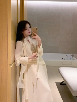 ByYou 夏季气质茶歇法式飘带温柔风米白色连衣裙长款收腰超仙女裙