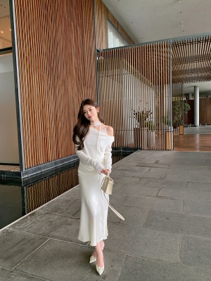 ByYou 夏季新款高级感米色开叉缎面半身裙蕾丝包臀裙修身鱼尾长裙