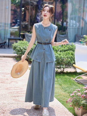 欧若风气质马甲套装女2025夏季新款高级感超火爆款绝美长裙两件套