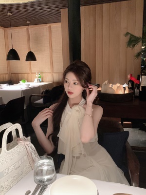 ByYou 夏季新款白色雪纺无袖挂脖连衣裙短款收腰显瘦露肩仙女裙子