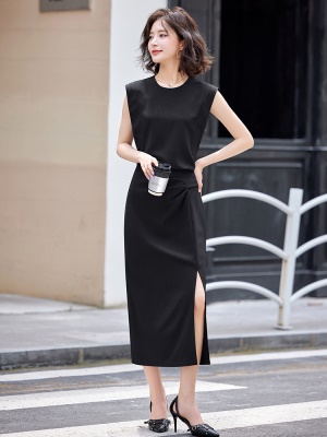 欧韩无袖气质套装女夏2025新款时尚修身职业褶皱开叉半身裙两件套