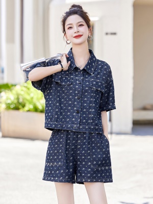 今年流行短裤套装女2025夏装新款网红爆款小个子欧货薄牛仔两件套