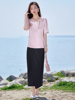 贵气感御姐穿搭套装女2025夏装新款高级感爆款冰丝缎面超火两件套