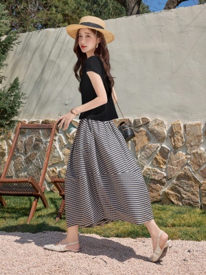 2025超火夏装一整套显瘦绝美格纹小裙子气质御姐女神范高端套装女