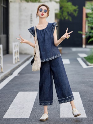 时尚刺绣小飞袖套装女夏2025新款超火小个子显瘦薄款休闲两件套裤