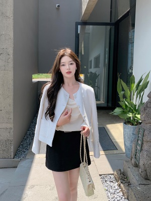 ByYou 初秋新款高级感气质鹿皮绒黑色半身裙显瘦高腰a字包臀短裙