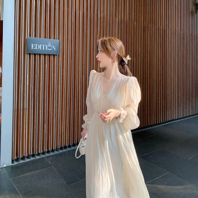 ByYou 2025春季气质v领长袖香槟色连衣裙长款收腰仙女裙 含吊带裙