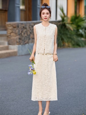 法式蕾丝刺绣马甲套装女2025夏季新款彩色钉珠花边气质小香两件套