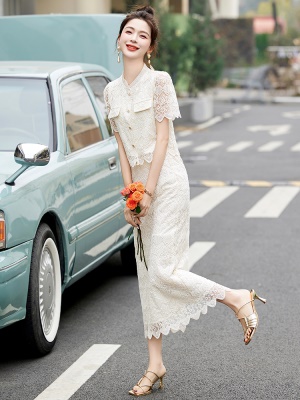 今年流行漂亮套装裙女2025夏装新款小香风蕾丝半身长裙欧货两件套