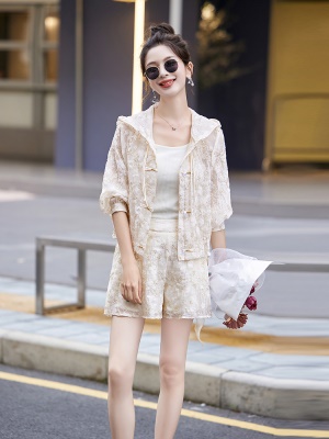 高端轻奢短裤套装女2025夏季新款时尚洋气年轻小个子十三行两件套