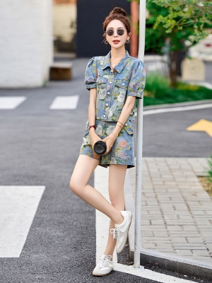 欧货时尚薄款花牛仔套装女2025夏季新款休闲小个子短袖短裤两件套