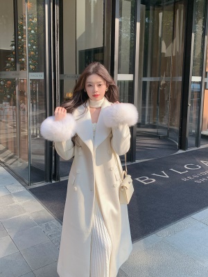 ByYou秋冬气质v领白色内搭挂脖针织连衣裙长款过膝加厚打底毛衣裙