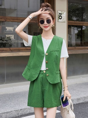 欧货亚麻西装马甲套装女夏2025新款休闲巨好看显瘦遮肉短裤三件套