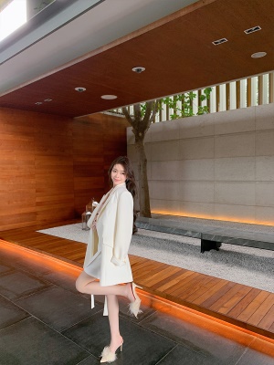 ByYou 春季新款气质绑带收腰白色西装连衣裙女高级感休闲西服外套