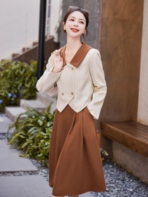 撞色翻领小香风套装2025新款爆款秋季民国风高端名媛半身裙两件套