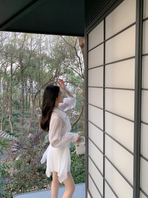 ByYou 夏季白色天丝衬衫连衣裙套装女高腰阔腿短裤两件套 含吊带