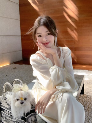 ByYou春季新款法式杏色V领收腰连衣裙长款大摆伞裙小个子显瘦裙子