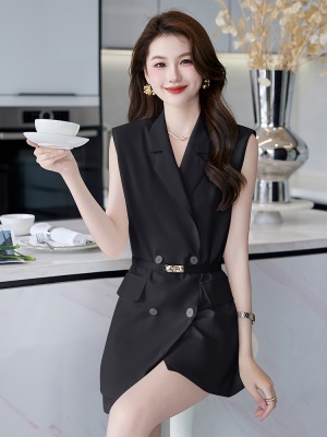 无袖薄西装短裤套装女2025夏季新款时尚气质高级感马甲职业两件套