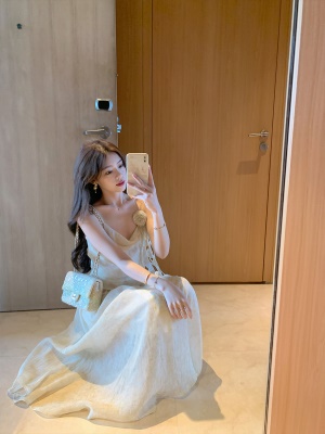 ByYou 夏季新款气质黄色天丝荡领吊带连衣裙收腰仙气印花长款裙子