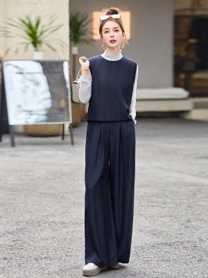 高级感时尚天丝套装女2025春季新款减龄流行爆款御姐轻熟风三件套