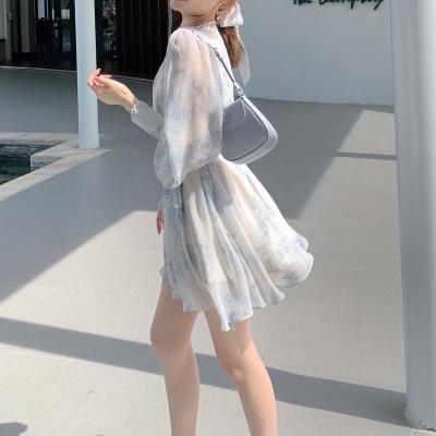 ByYou 天青色等烟雨气质v领蓝色碎花连衣裙收腰薄款吊带雪纺a字裙