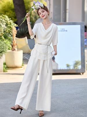 法式气质荡领短袖套装女夏2025新款高端蕾丝拼接亚麻阔腿裤两件套