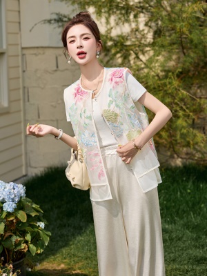 新中式重工刺绣马甲套装女2025夏季新款缎面时尚超火阔腿裤两件套