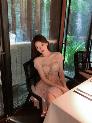 ByYou 夏季粉色木耳边印花雪纺吊带连衣裙气质收腰显瘦短裙仙女裙