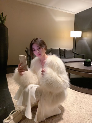 ByYou 冬季加绒侧开叉蕾丝白色针织半身裙长款过膝包臀鱼尾毛衣裙