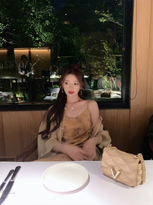 ByYou 夏季新中式国风印花缎面吊带连衣裙高级感收腰显瘦包臀长裙