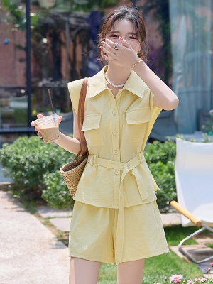 欧货小个子马甲套装女2025夏季新款休闲洋气系带松弛感短裤两件套