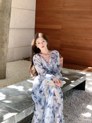 ByYou夏季新款气质法式v领天丝蓝色碎花连衣裙收腰荷叶袖印花长裙