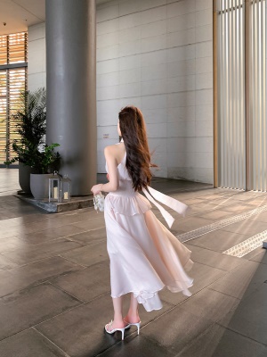 ByYou 夏季仙气欧根纱粉色无袖挂脖连衣裙收腰显瘦法式过膝长裙子