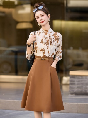 初春欧洲站独特衬衫连衣裙女2025春装新款爆款拼接假两件气质长裙