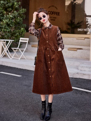 美拉德灯芯绒马甲连衣裙套装女2025年春季新款格子时尚高档两件套